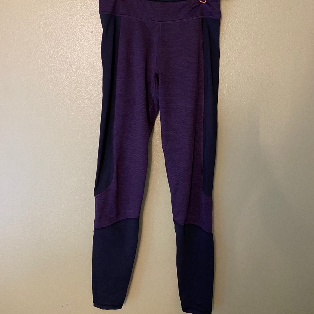 Athletic leggings